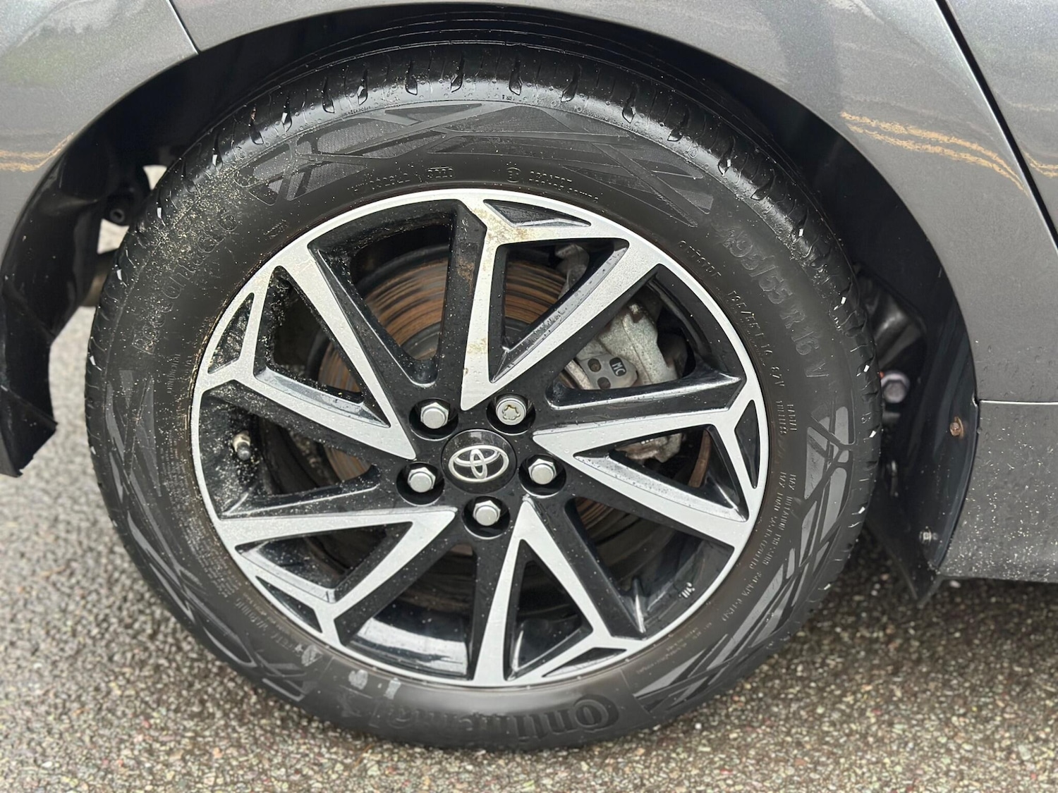 Used Toyota Yaris 2020 for sale - 77376064: Photo 56