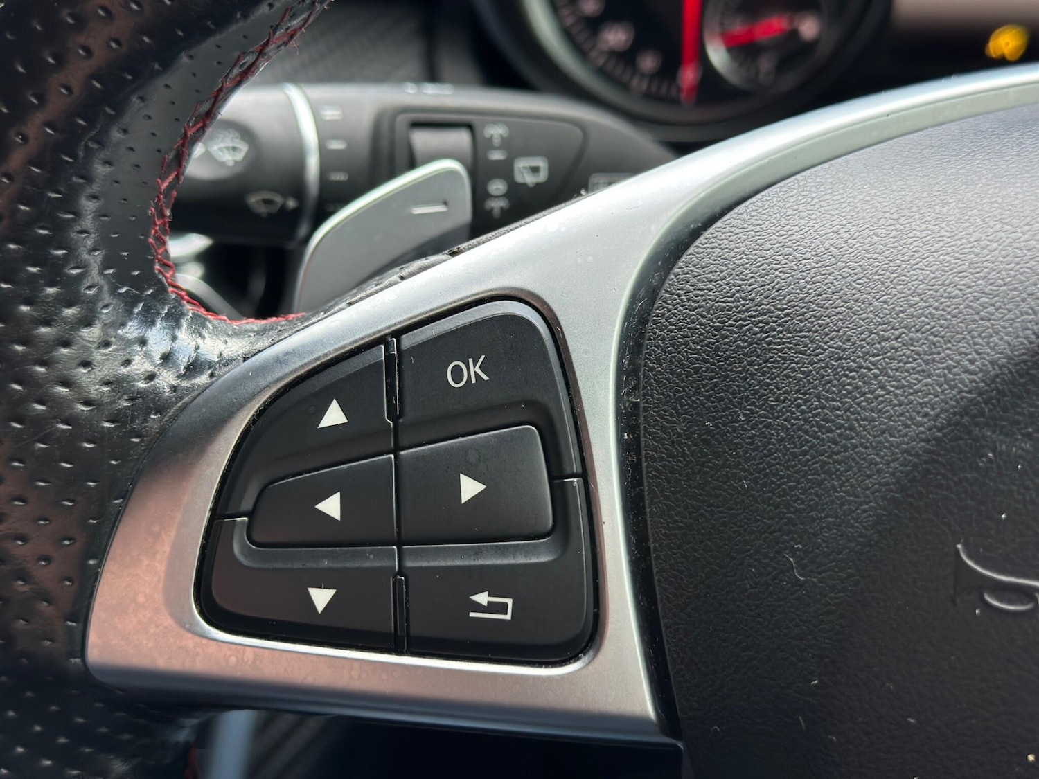 Used Mercedes-Benz A-Class 2016 for sale - 77268010: Photo 41