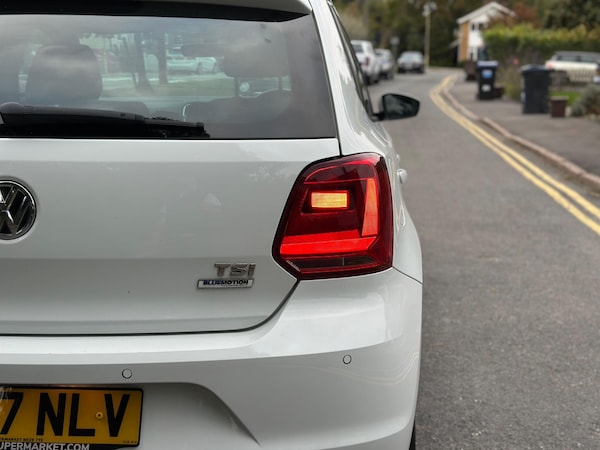Used Volkswagen Polo 2017 for sale - 76073055: Photo 11