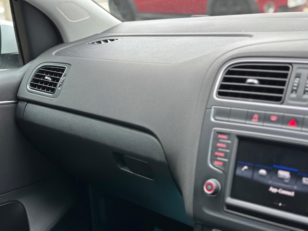 Used Volkswagen Polo 2017 for sale - 76073055: Photo 35