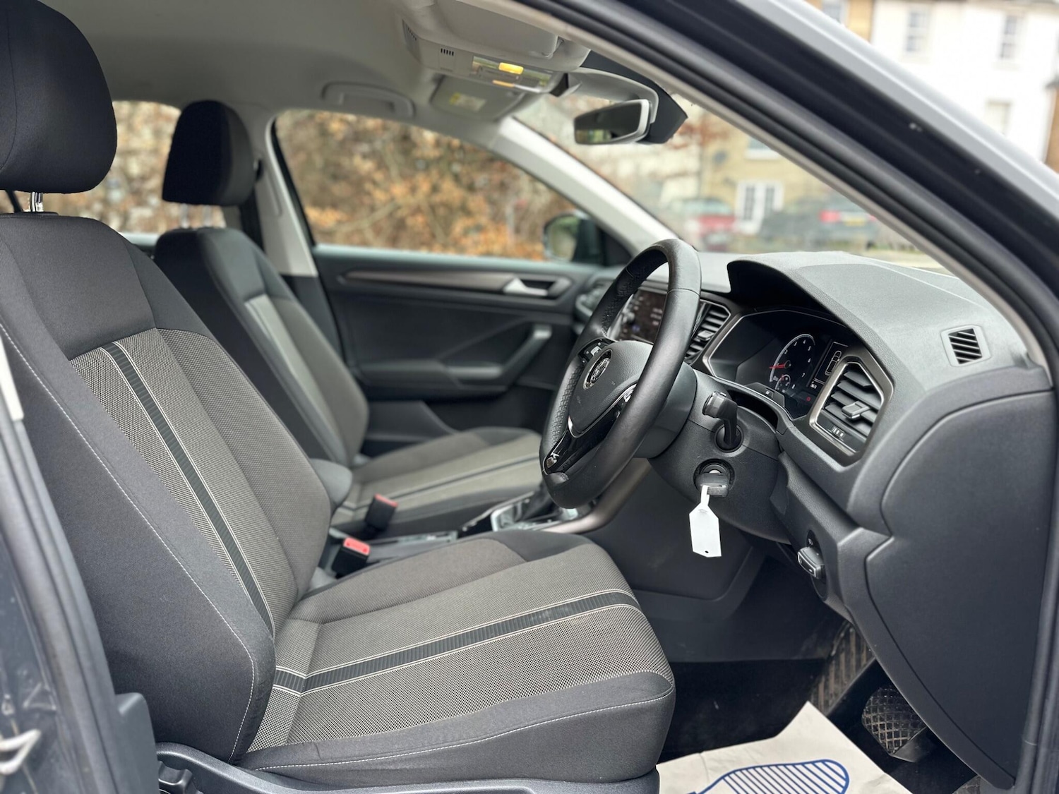 Used Volkswagen T-Roc 2018 for sale - 77723126: Photo 12