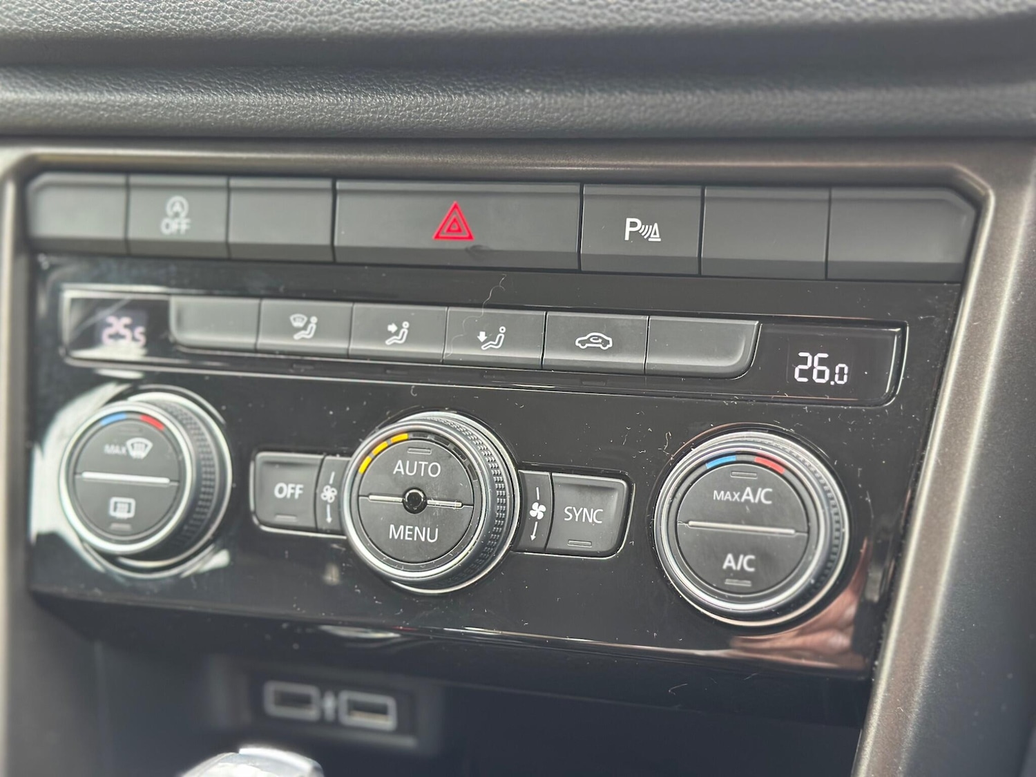 Used Volkswagen T-Roc 2018 for sale - 77723126: Photo 53