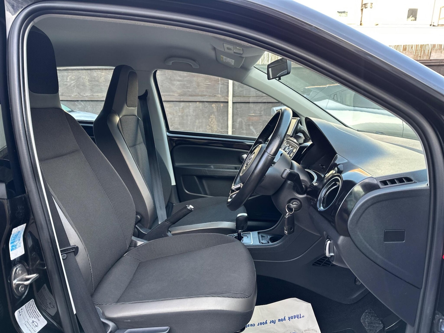 Used Volkswagen up! 2015 for sale - 77892782: Photo 11