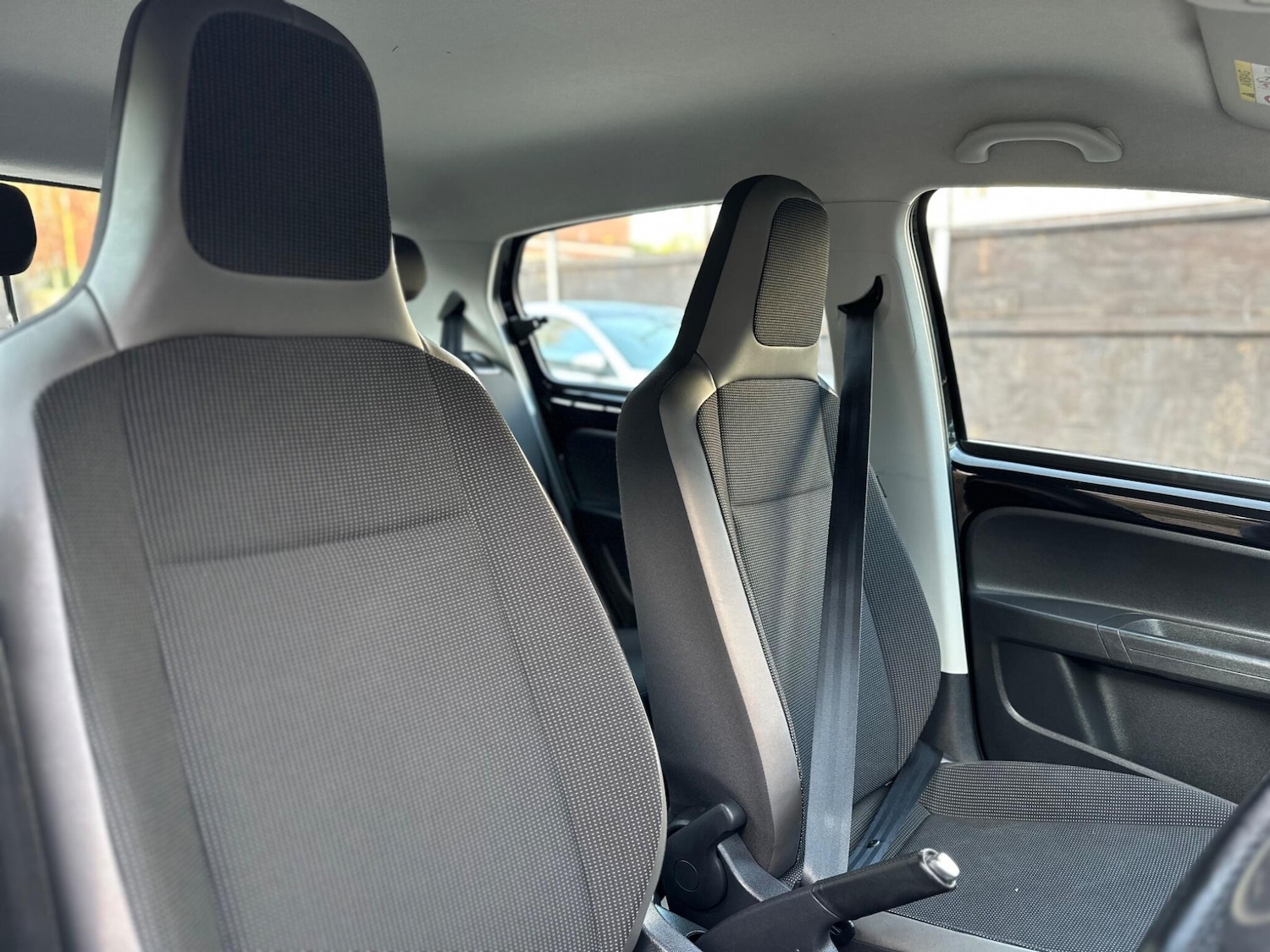 Used Volkswagen up! 2015 for sale - 77892782: Photo 16