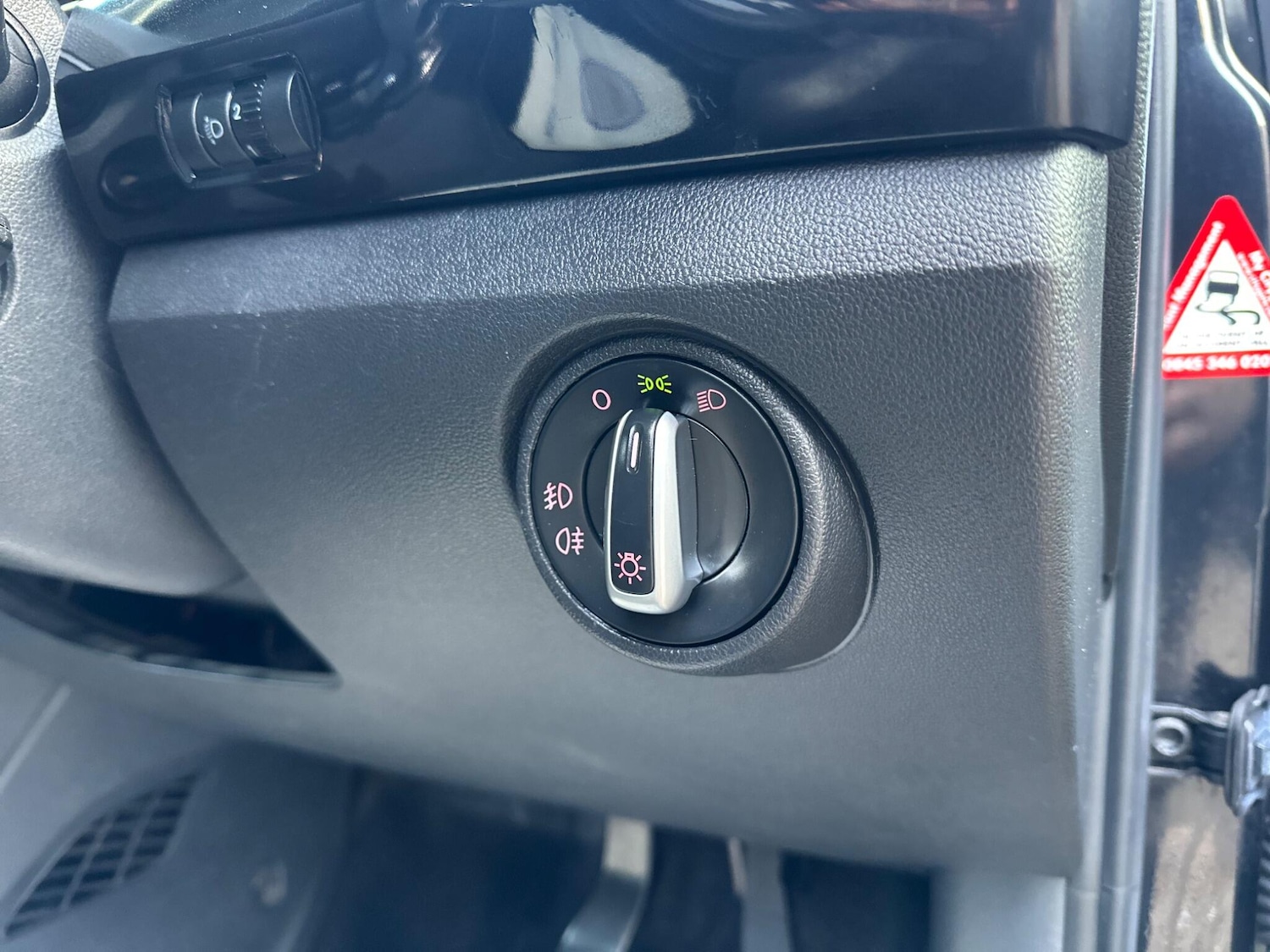 Used Volkswagen up! 2015 for sale - 77892782: Photo 27