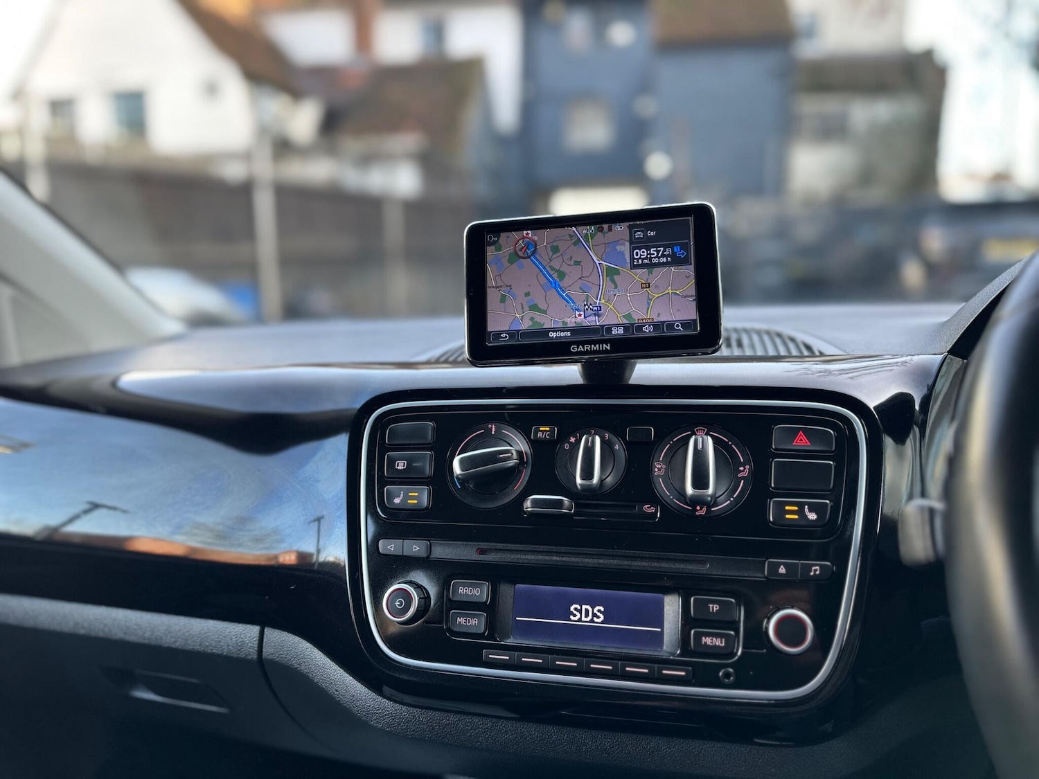 Used Volkswagen up! 2015 for sale - 77892782: Photo 33