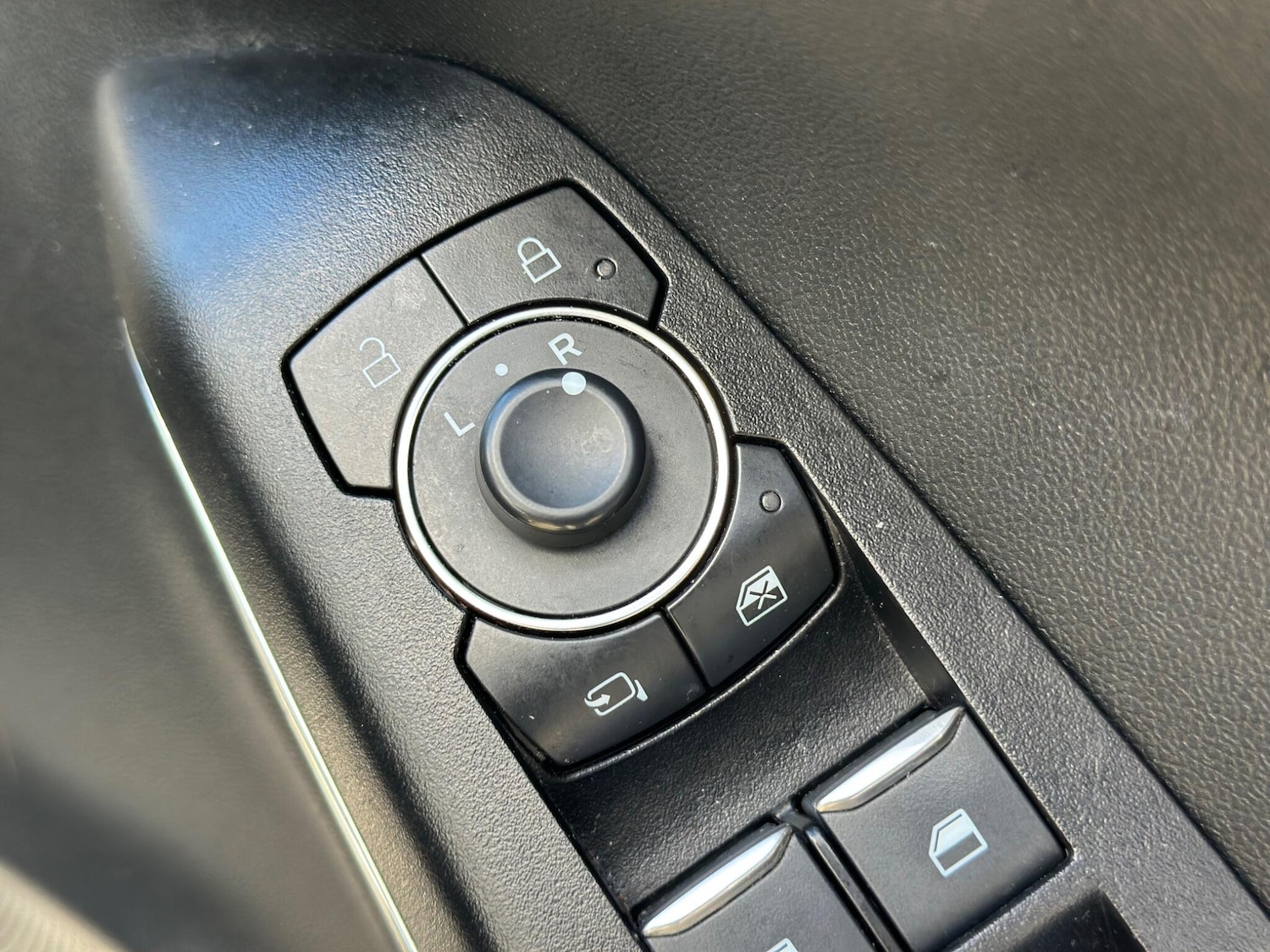 Used Ford Puma 2023 for sale - 76549050: Photo 32