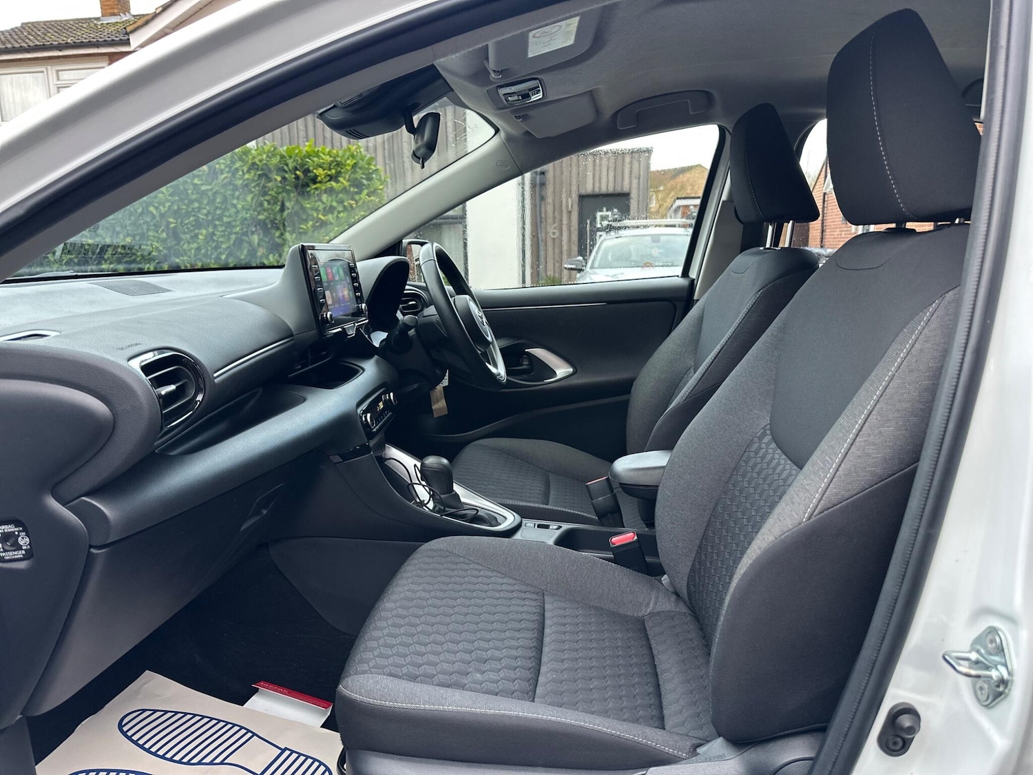 Used Toyota Yaris 2023 for sale - 77626222: Photo 41