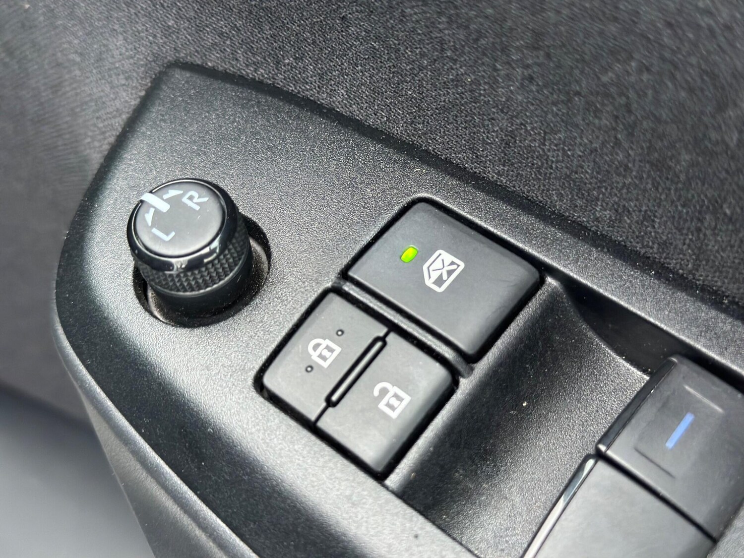 Used Toyota Yaris 2023 for sale - 77626222: Photo 44