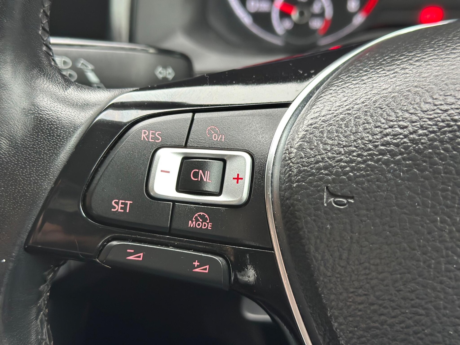 Used Volkswagen Polo 2021 for sale - 76850201: Photo 41