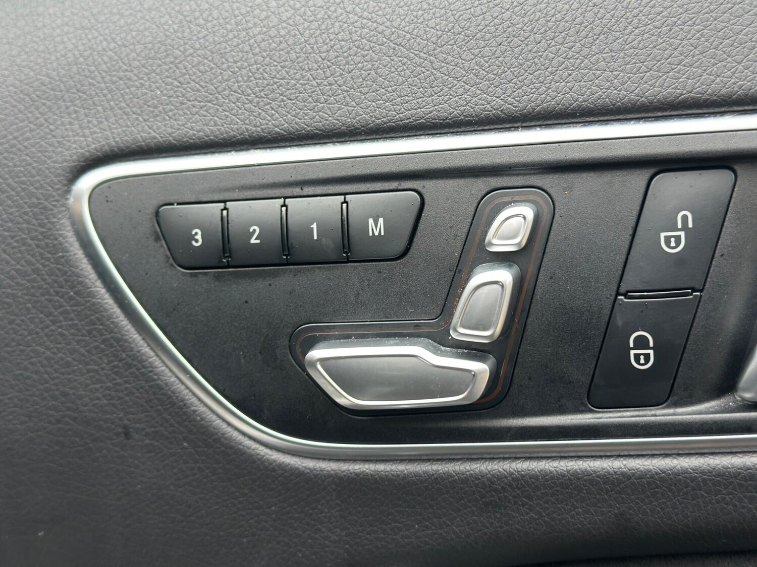 Used Mercedes-Benz GLA 2019 for sale - 77456354: Photo 43