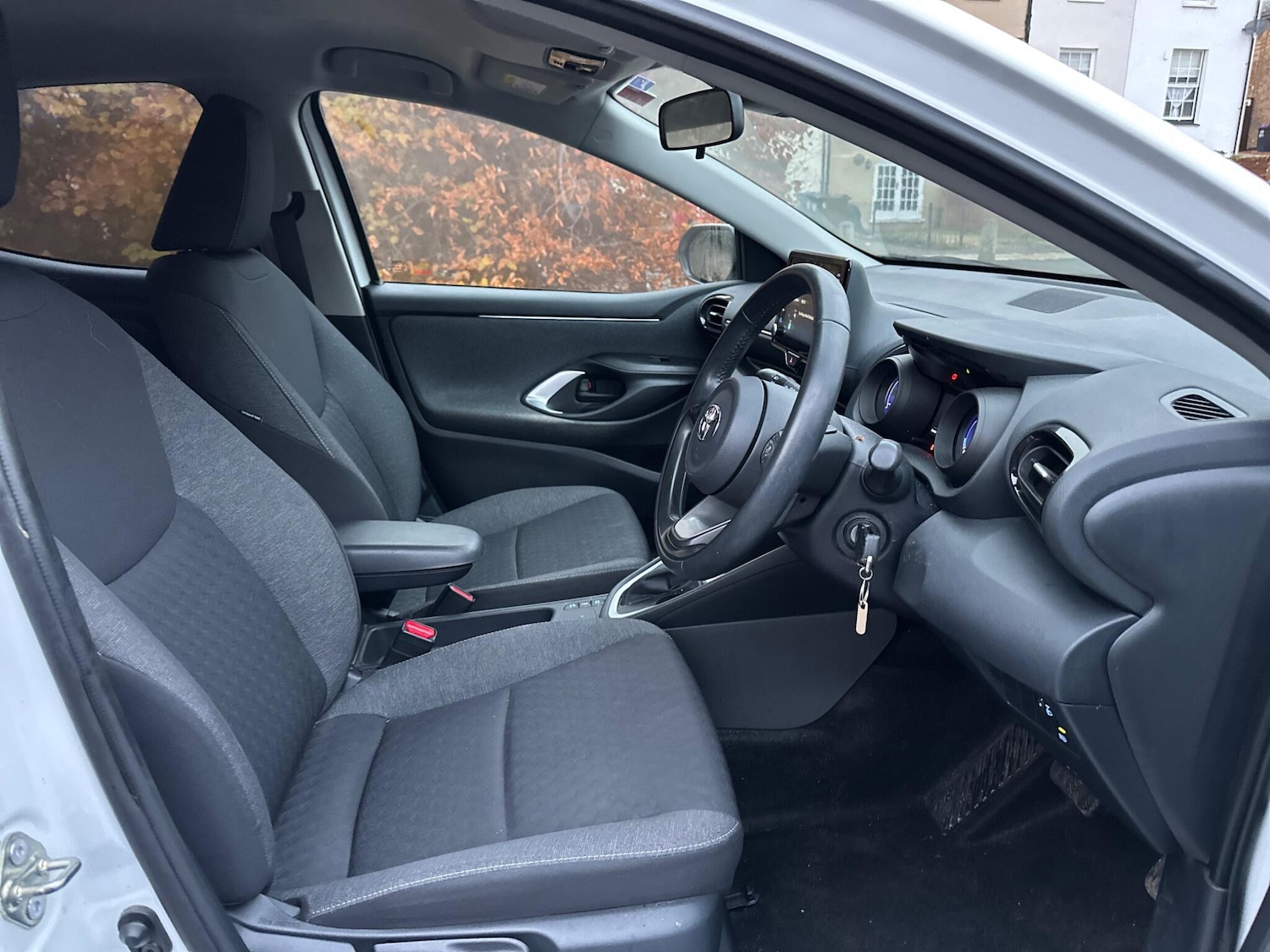 Used Toyota Yaris 2021 for sale - 76752873: Photo 19