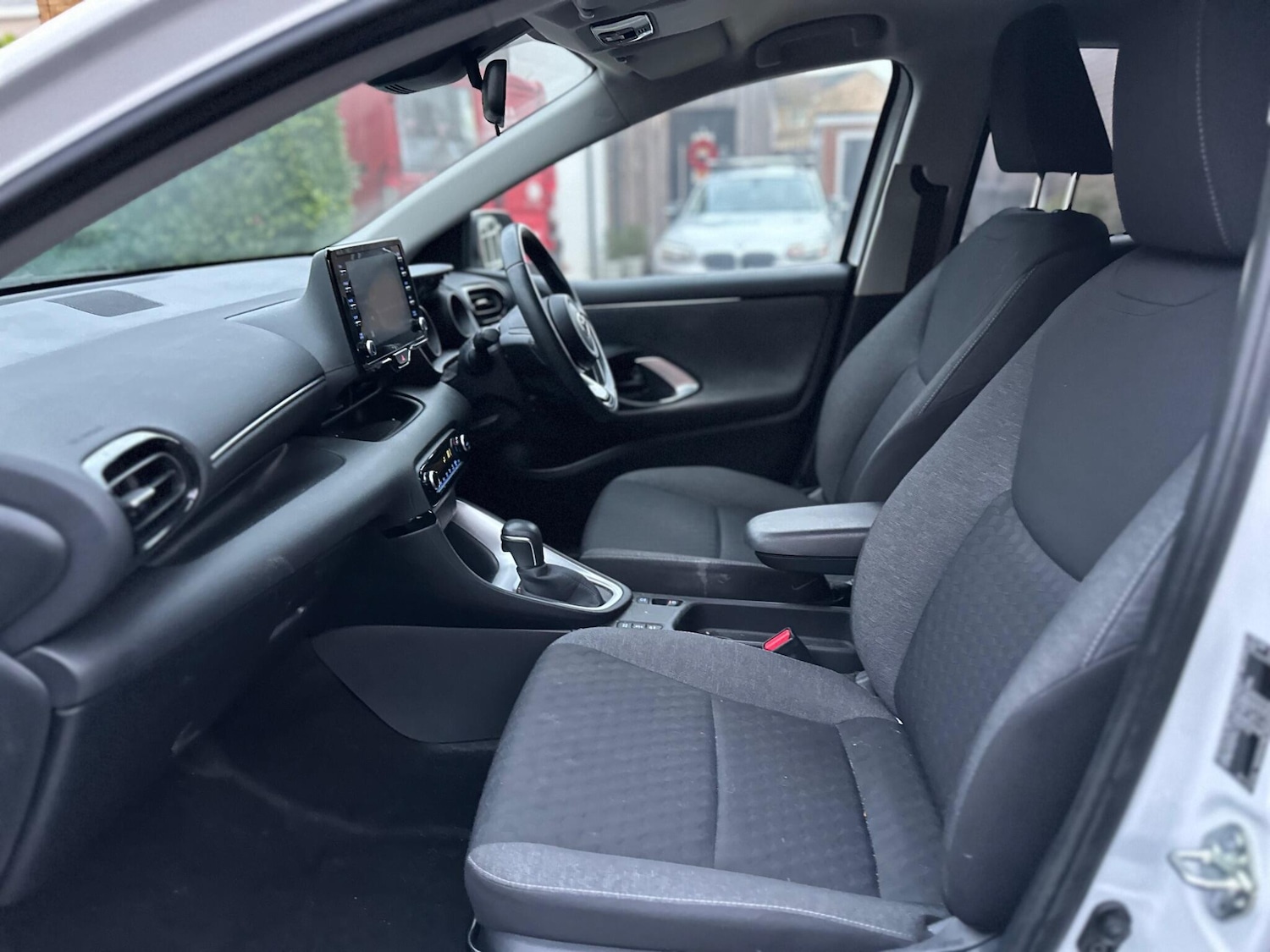 Used Toyota Yaris 2021 for sale - 76752873: Photo 22