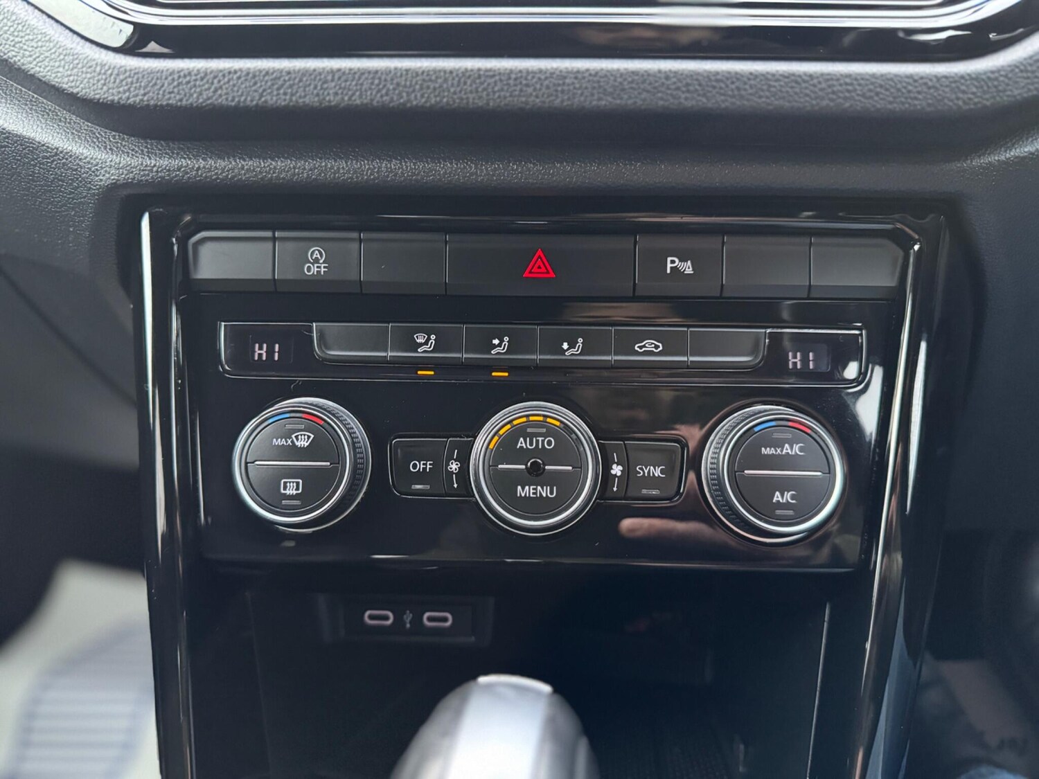 Used Volkswagen T-Roc 2020 for sale - 78157524: Photo 25