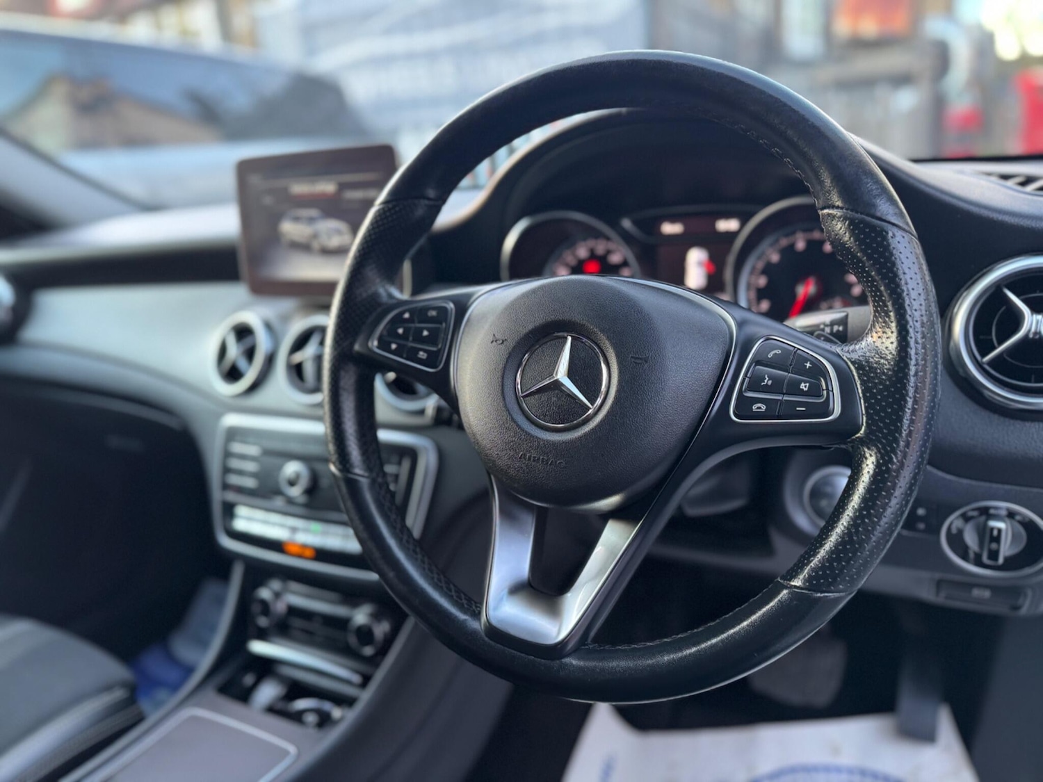Used Mercedes-Benz GLA 2018 for sale - 76645787: Photo 28