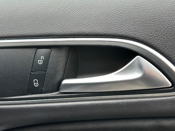 Used Mercedes-Benz GLA 2018 for sale - 76239568: Photo 31