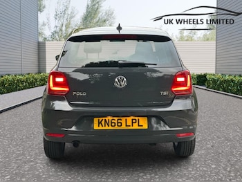 Used Volkswagen Polo 2016 for sale - 76259268: Photo 4
