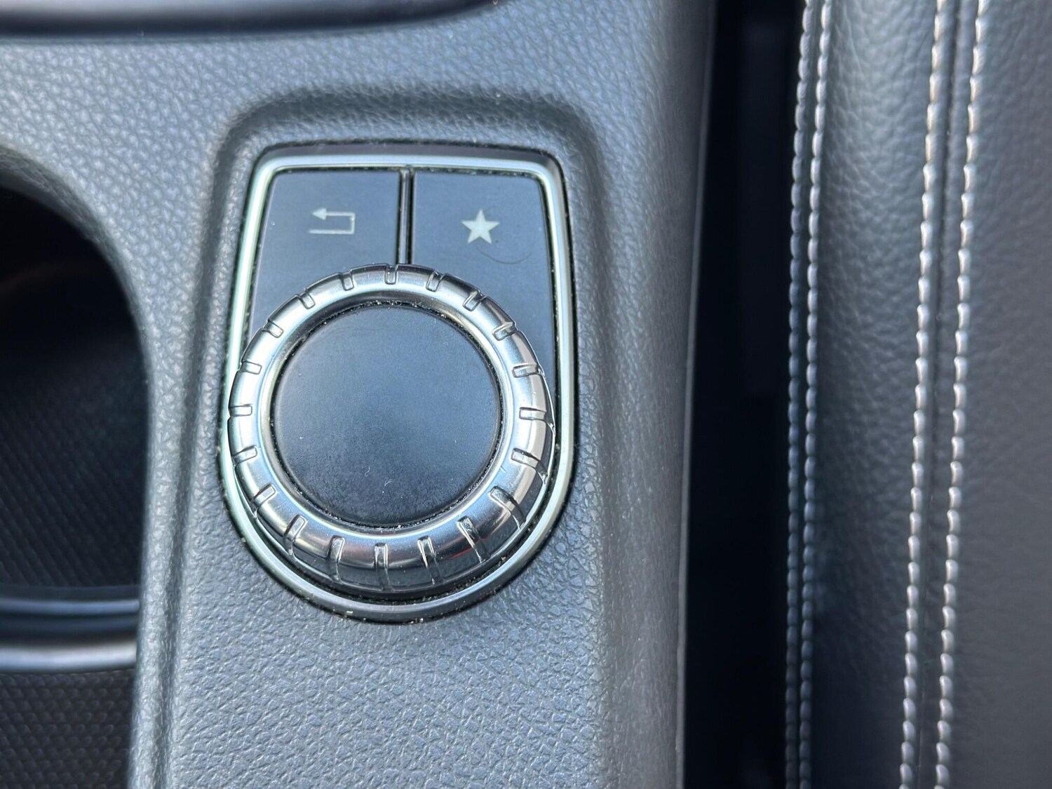 Used Mercedes-Benz GLA 2019 for sale - 76585536: Photo 44