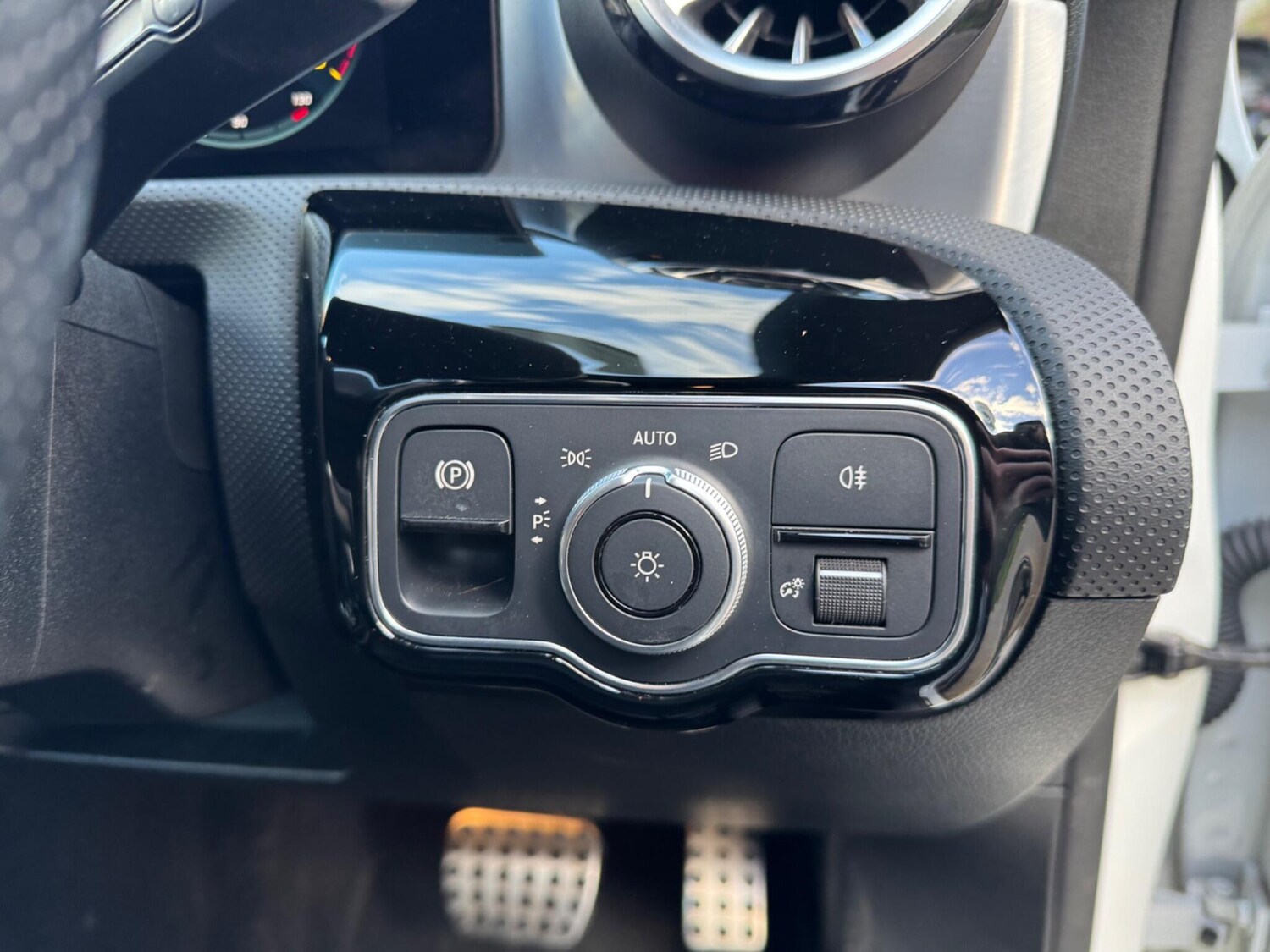 Used Mercedes-Benz CLA 2022 for sale - 77455182: Photo 25