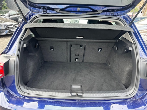 Used Volkswagen Golf 2020 for sale - 76174783: Photo 30