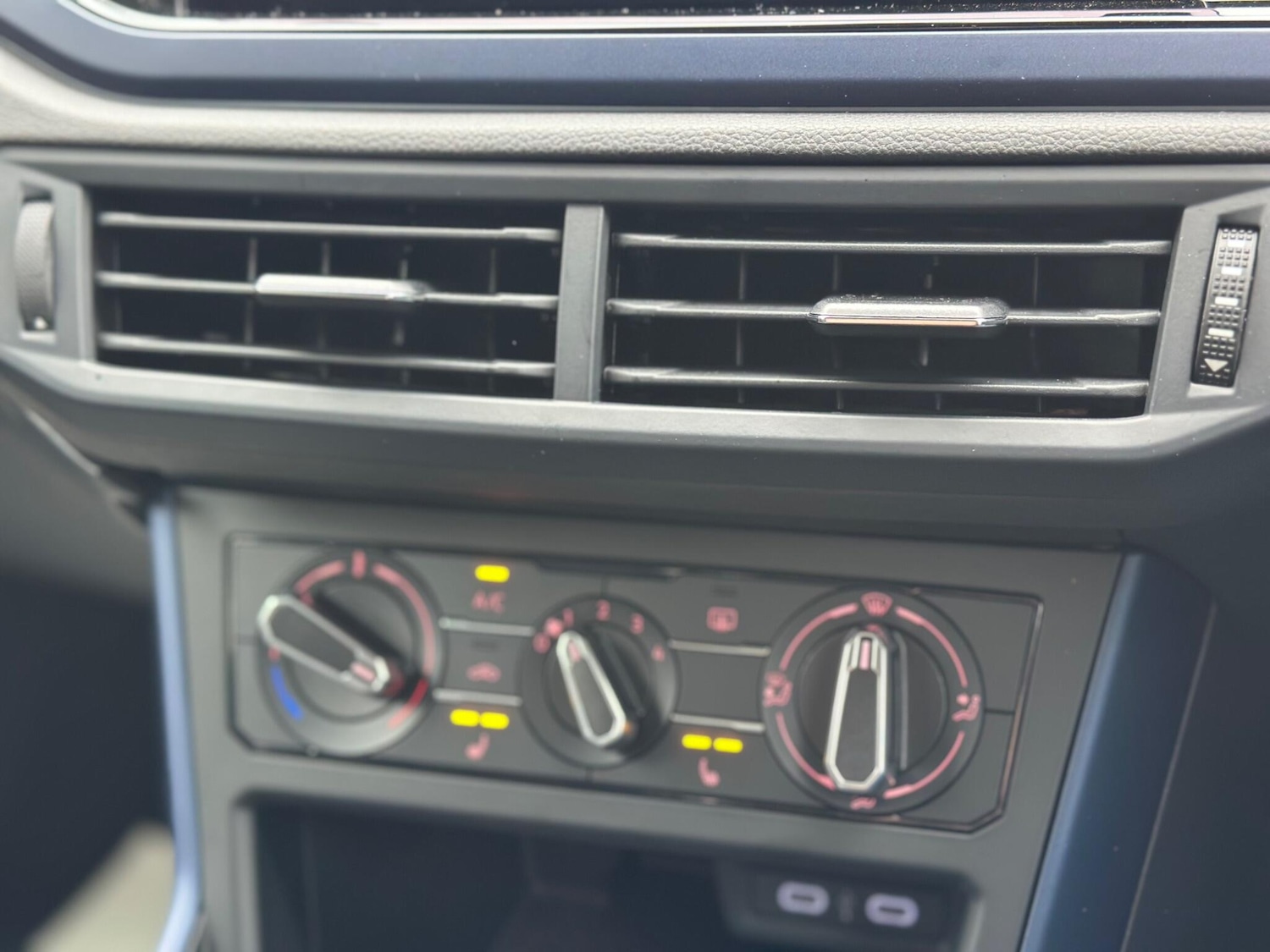 Used Volkswagen Polo 2020 for sale - 78127317: Photo 26