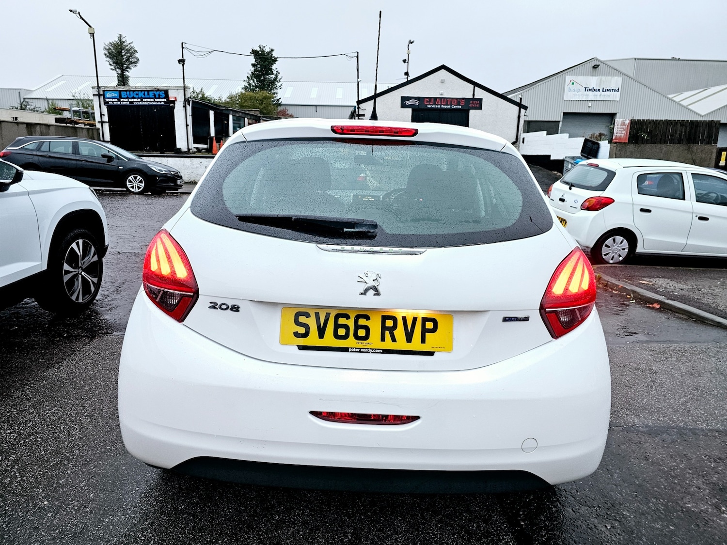 Used Peugeot 208 2016 for sale - 76381936: Photo 4