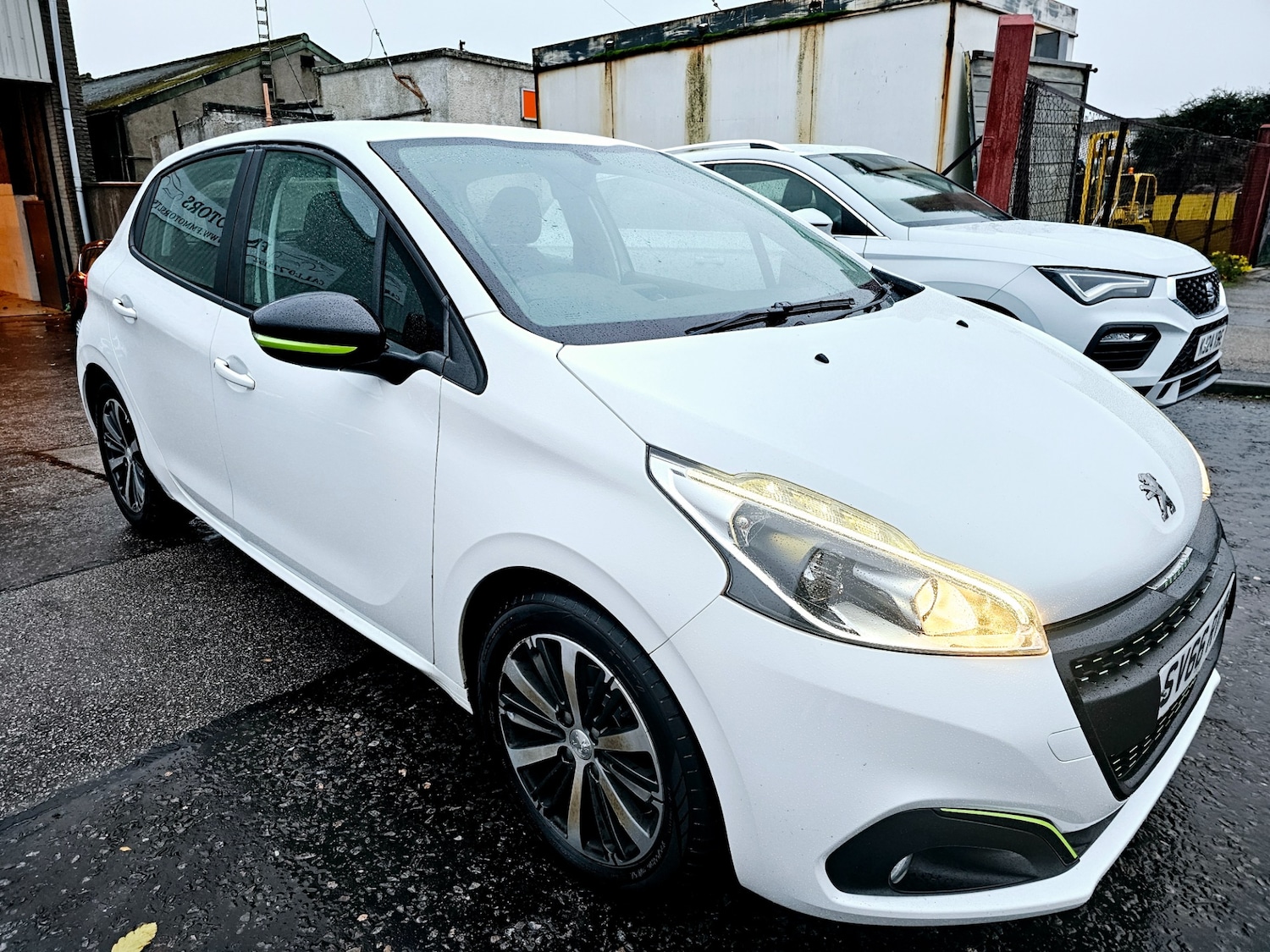 Used Peugeot 208 2016 for sale - 76381936: Photo 6
