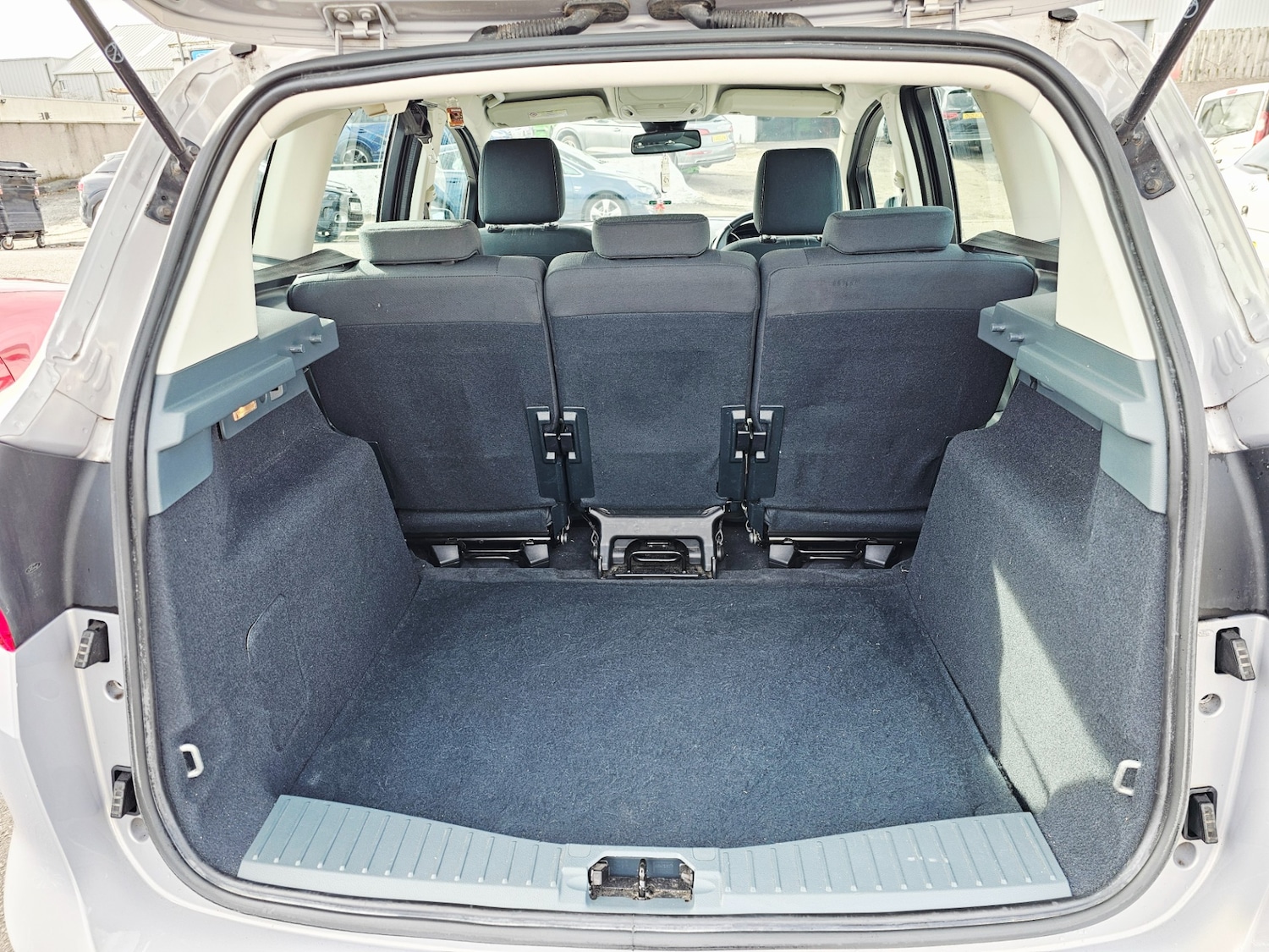 Used Ford C-Max 2012 for sale - 77848201: Photo 7