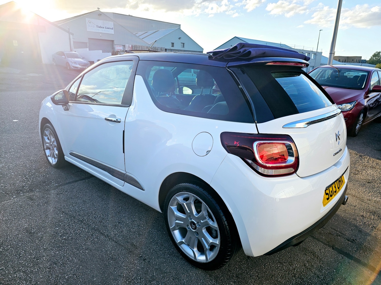 Used Citroen DS3 2013 for sale - 76286939: Photo 17