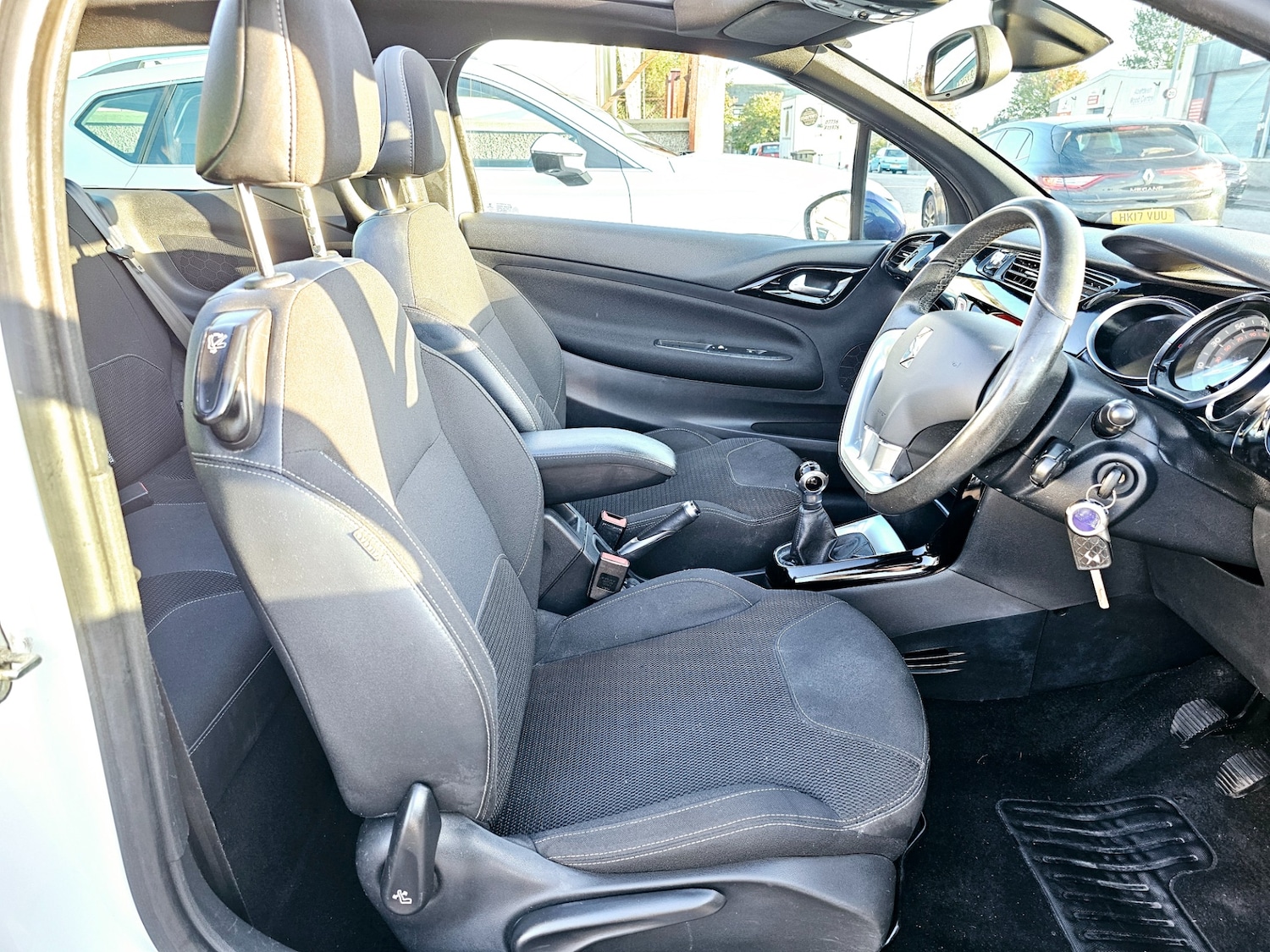 Used Citroen DS3 2013 for sale - 76286939: Photo 24