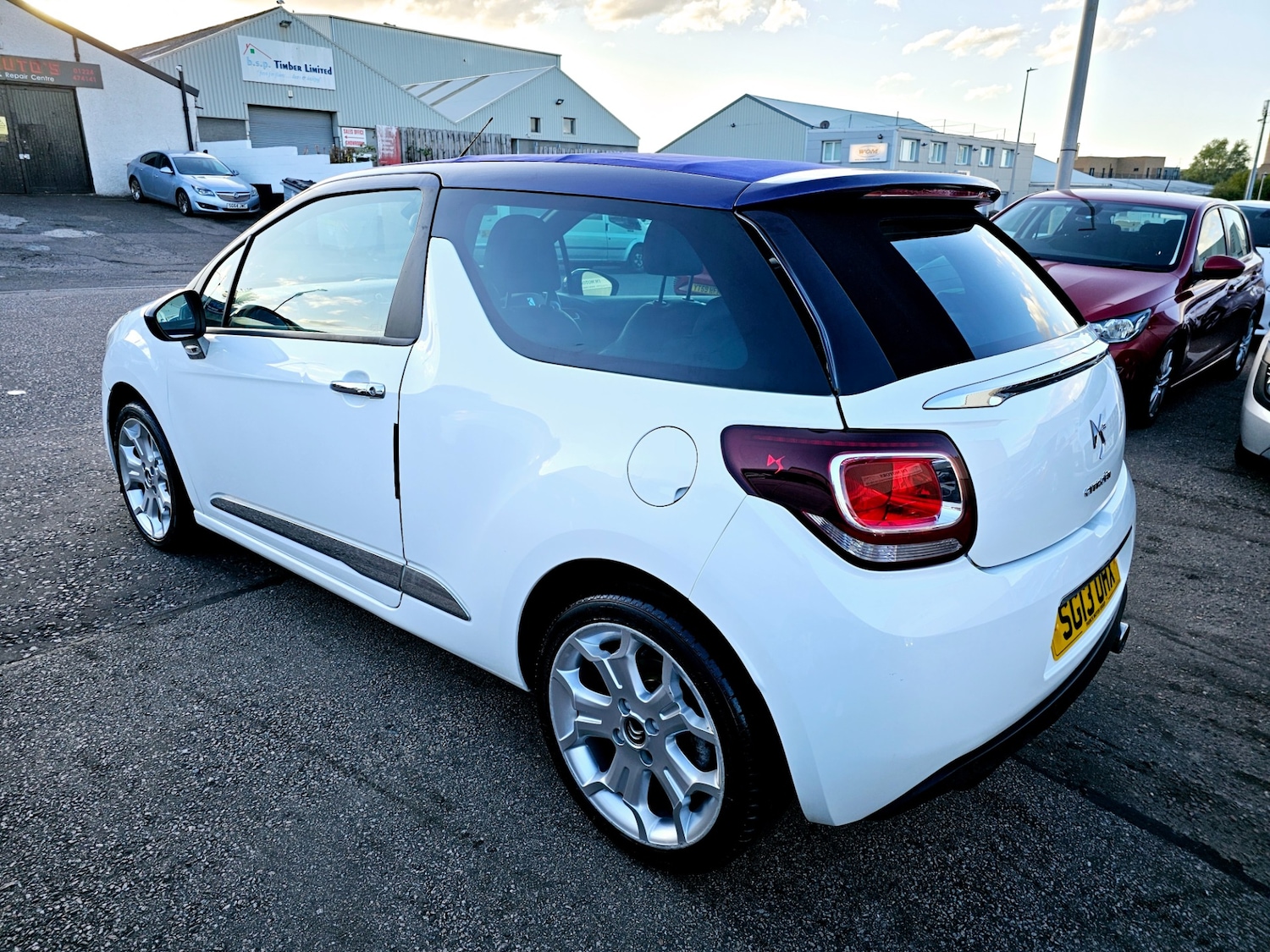 Used Citroen DS3 2013 for sale - 76286939: Photo 3