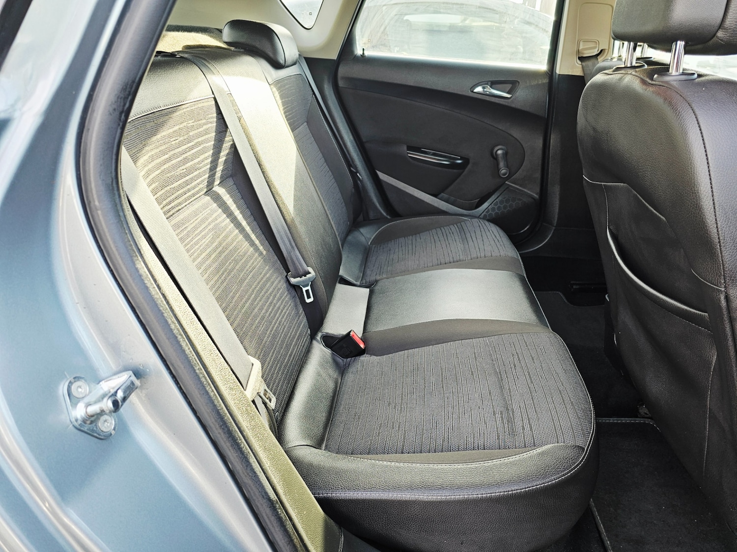 Used Vauxhall Astra 2015 for sale - 76415051: Photo 8