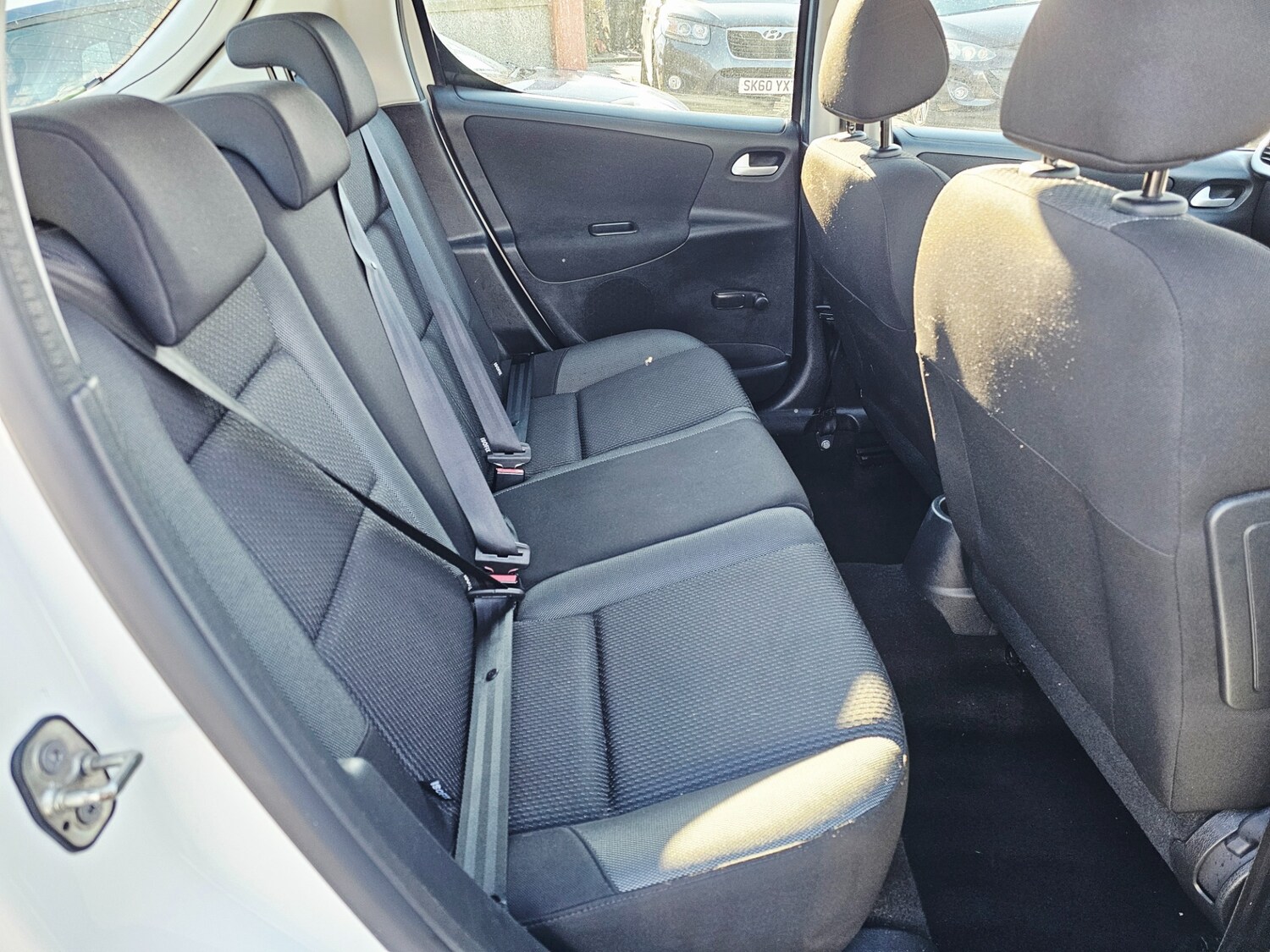 Used Peugeot 207 2012 for sale - 77630714: Photo 8