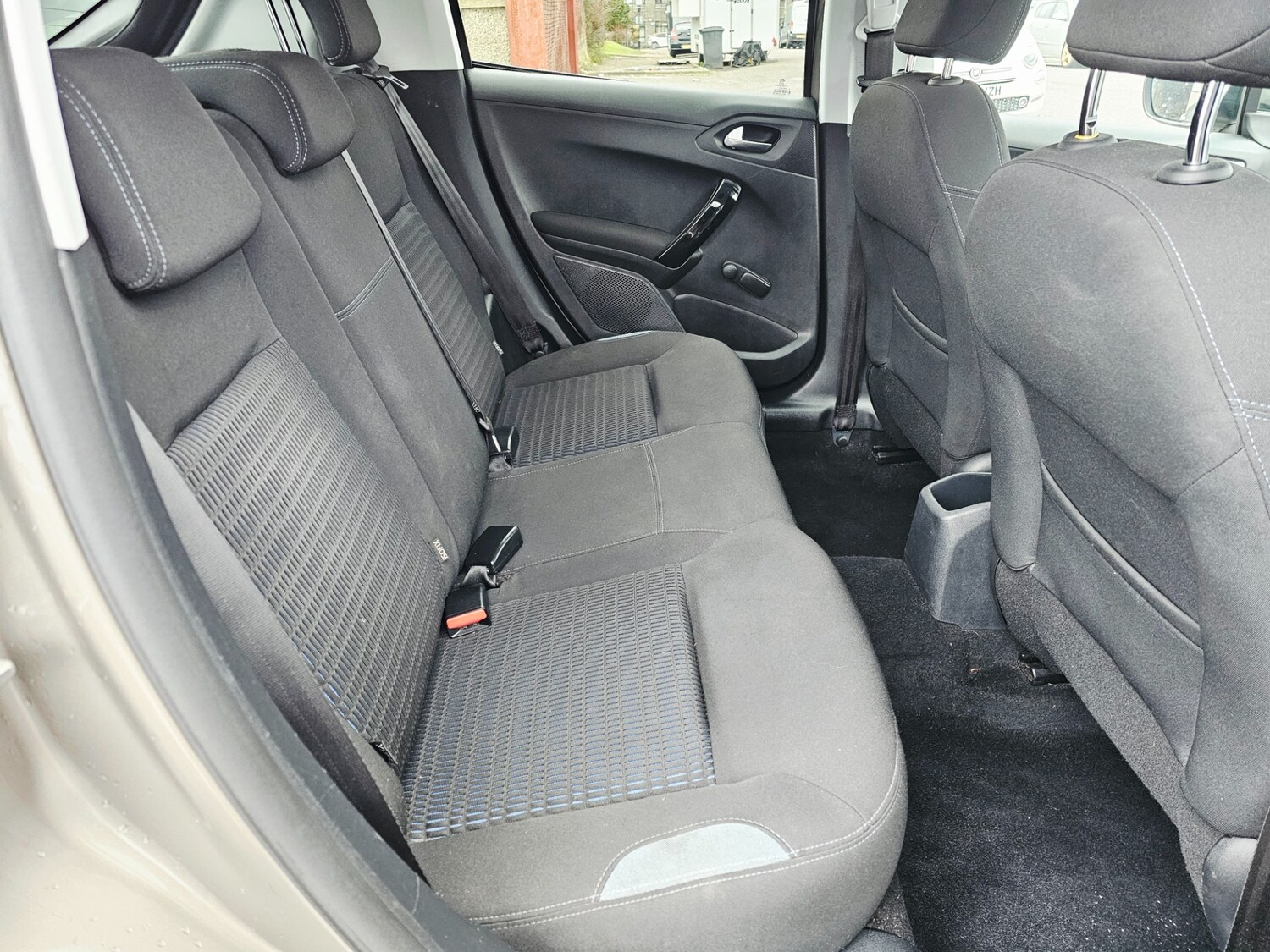 Used Peugeot 208 2012 for sale - 77364056: Photo 8