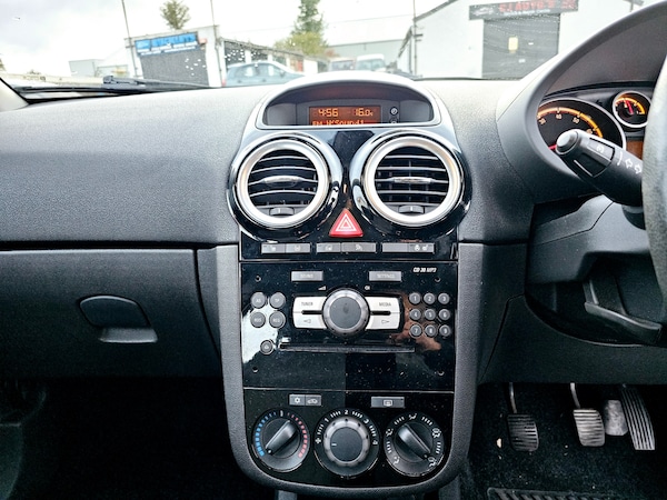 Used Vauxhall Corsa 2014 for sale - 76161748: Photo 11