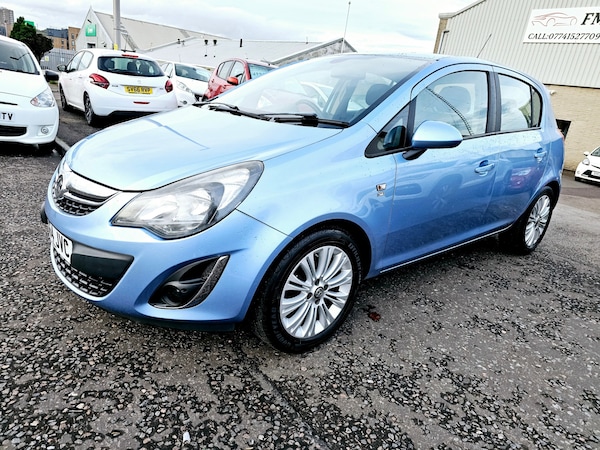 Used Vauxhall Corsa 2014 for sale - 76161748: Photo 2