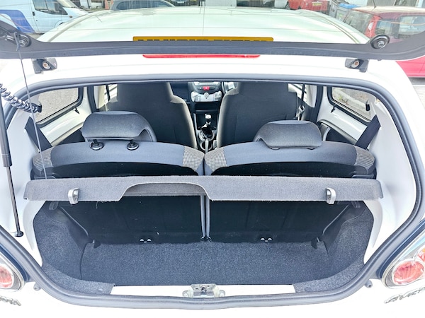 Used Toyota AYGO 2013 for sale - 76127730: Photo 7