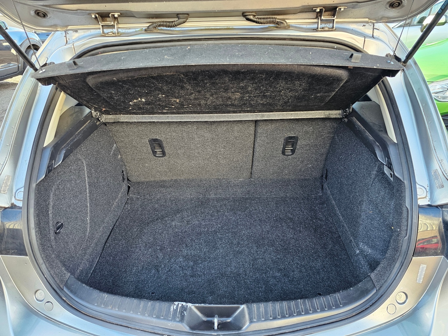 Used Mazda Mazda3 2011 for sale - 76739898: Photo 7