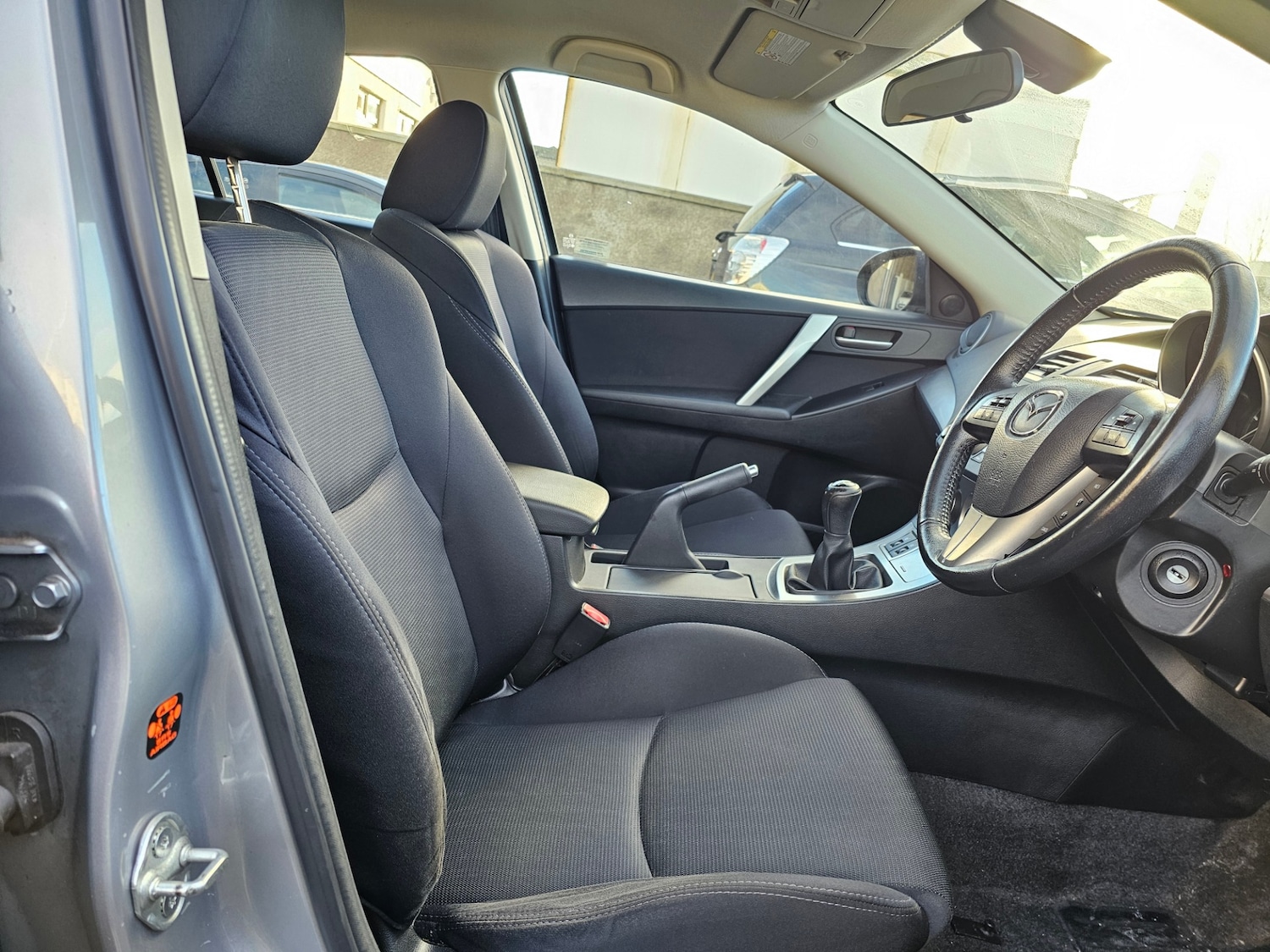 Used Mazda Mazda3 2011 for sale - 76739898: Photo 9