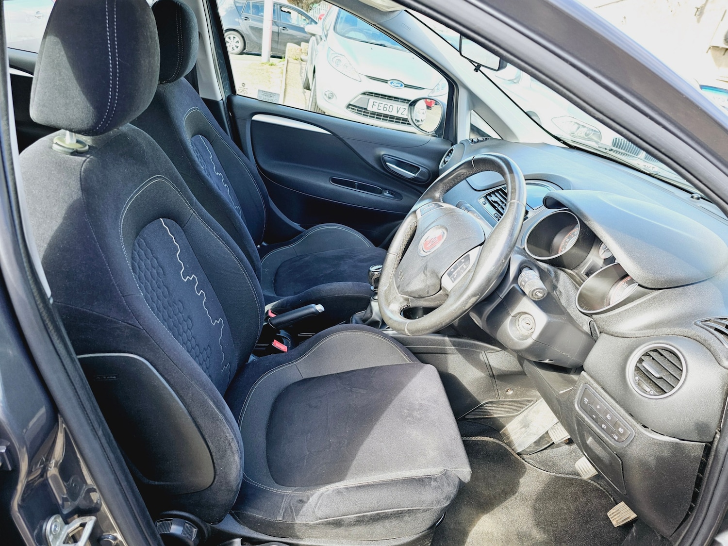 Used Fiat Punto 2014 for sale - 76534029: Photo 9