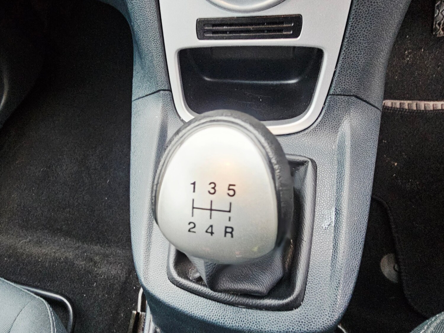 Used Ford Fiesta 2012 for sale - 76505167: Photo 10