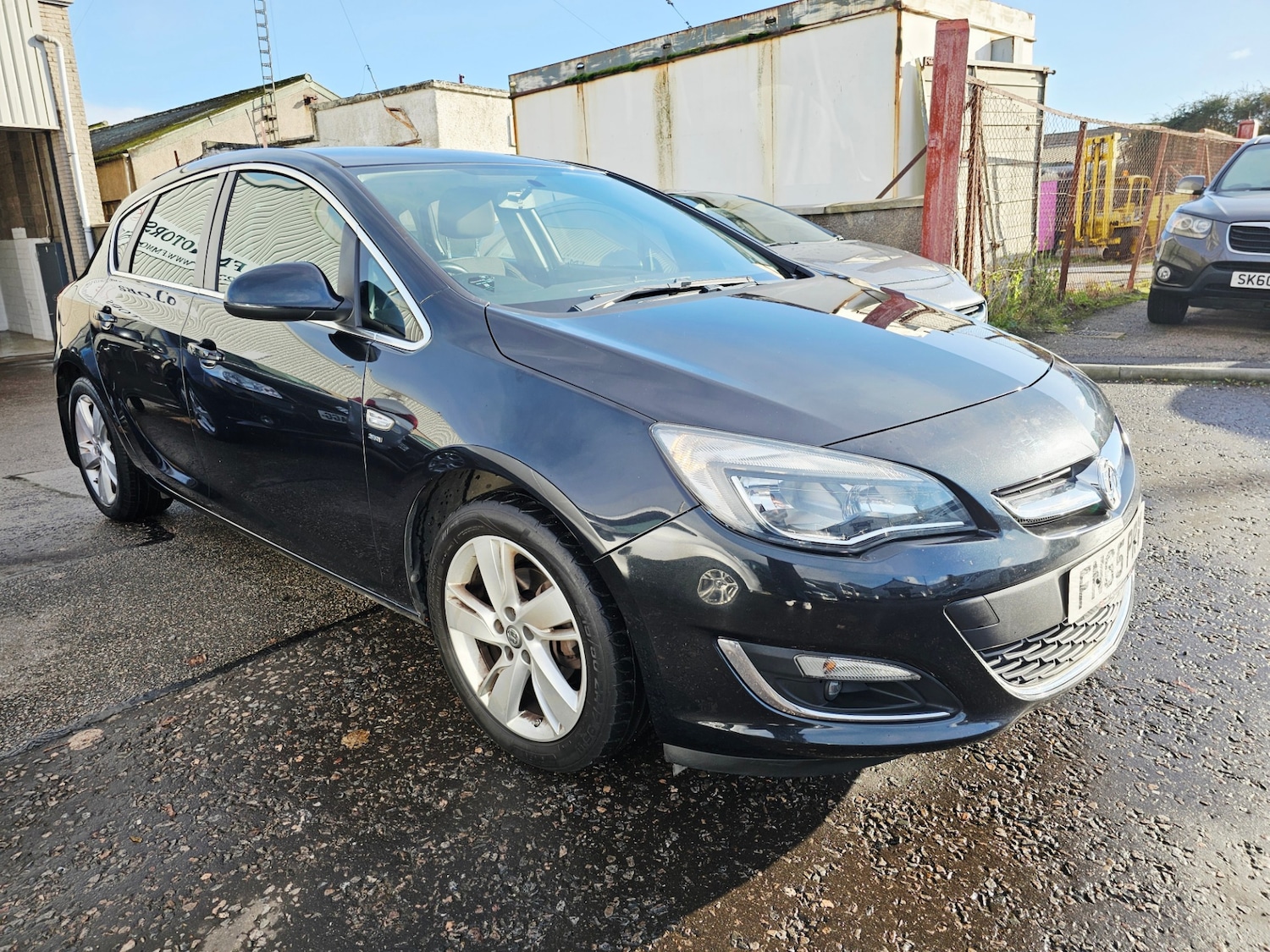 Used Vauxhall Astra 2015 for sale - 76385134: Photo 2