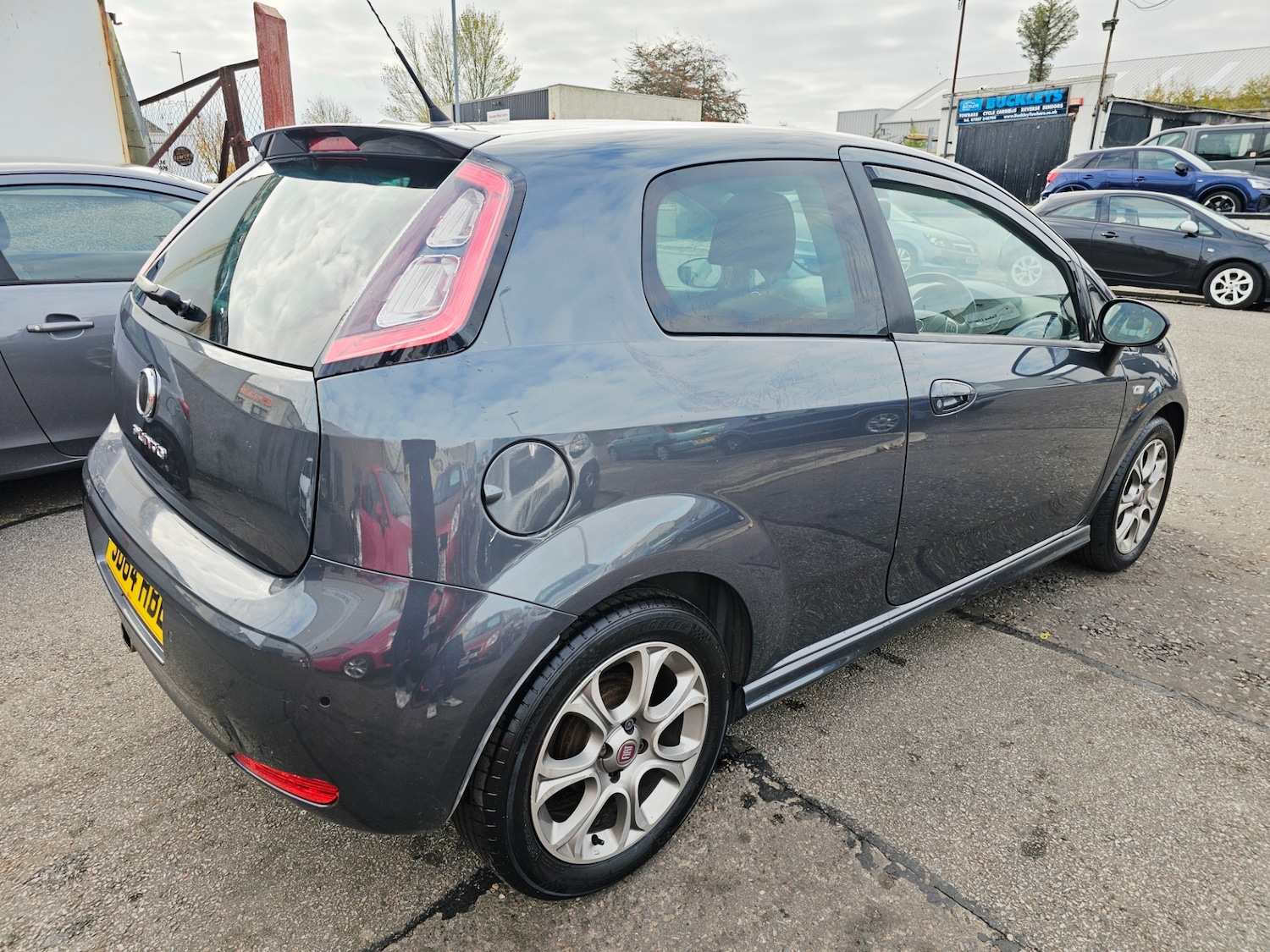 Used Fiat Punto 2014 for sale - 76309796: Photo 5