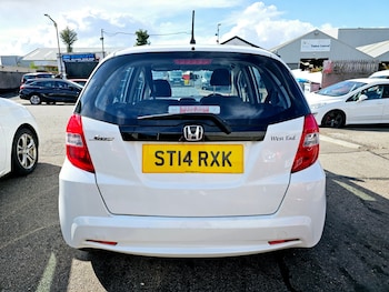 Used Honda Jazz 2014 for sale - 76193301: Photo 4