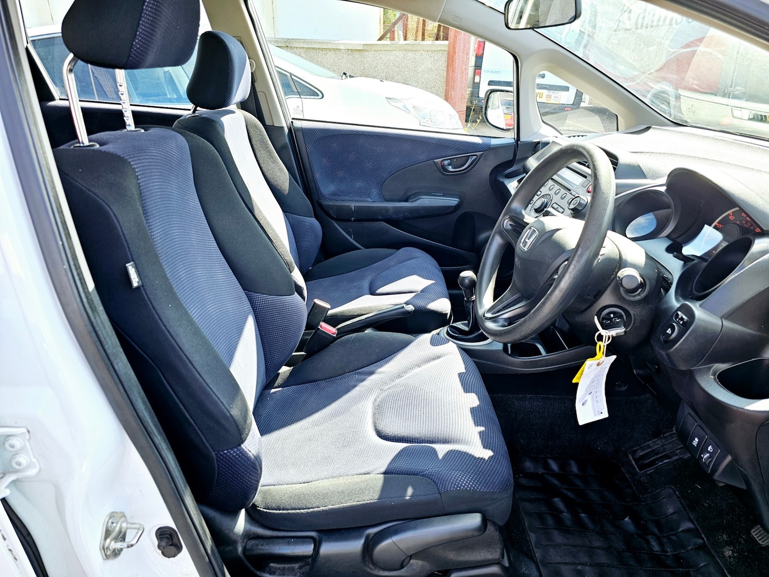 Used Honda Jazz 2014 for sale - 76193301: Photo 9