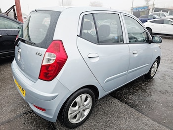 Used Hyundai i10 2013 for sale - 76518523: Photo