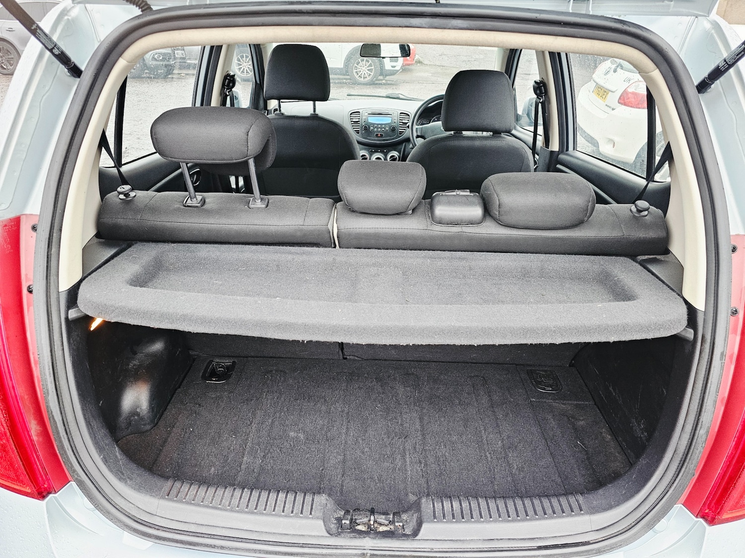 Used Hyundai i10 2013 for sale - 76518523: Photo 7