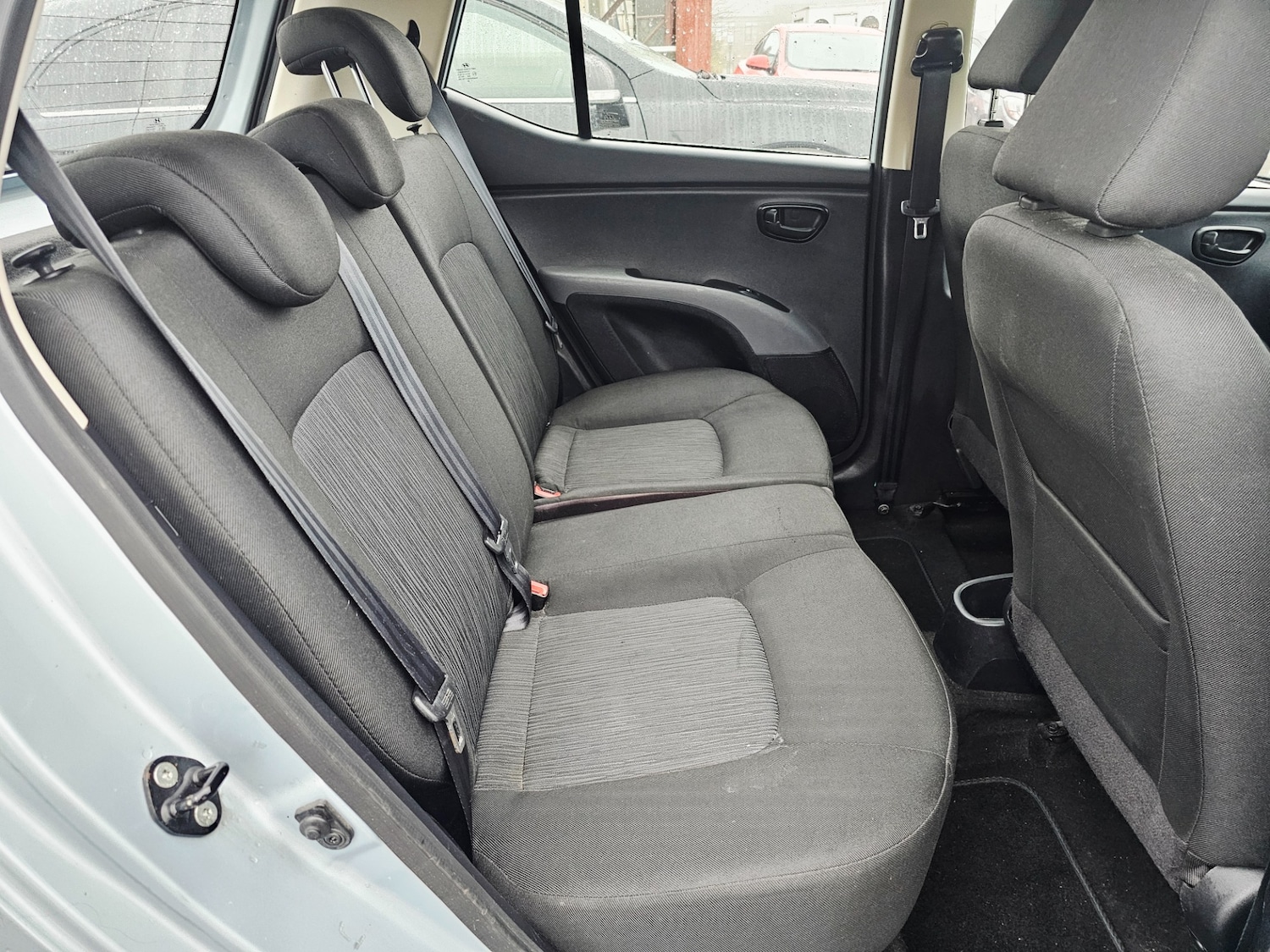 Used Hyundai i10 2013 for sale - 76518523: Photo 8