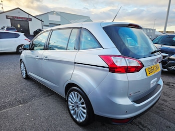 Used Ford Grand C-Max 2014 for sale - 77890459: Photo