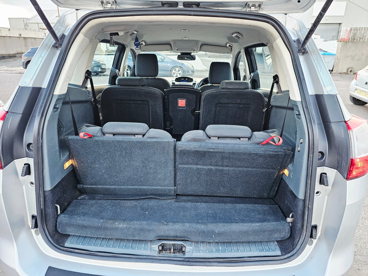 Used Ford Grand C-Max 2014 for sale - 77890459: Photo 7